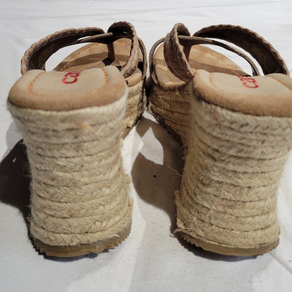 Candies Slip On Wedges. Size 5 - Picture 3 of 5